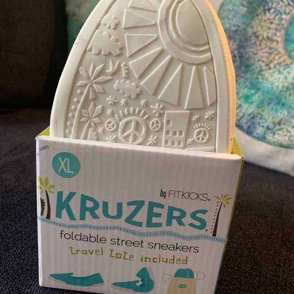 Kruger’s Fold up shoes NEW - Picture 4 of 8